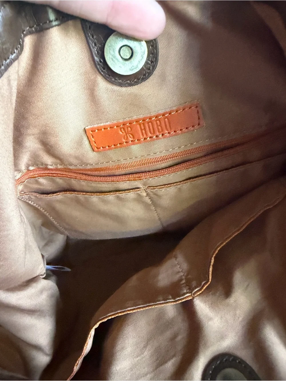 HOBO sheila leather